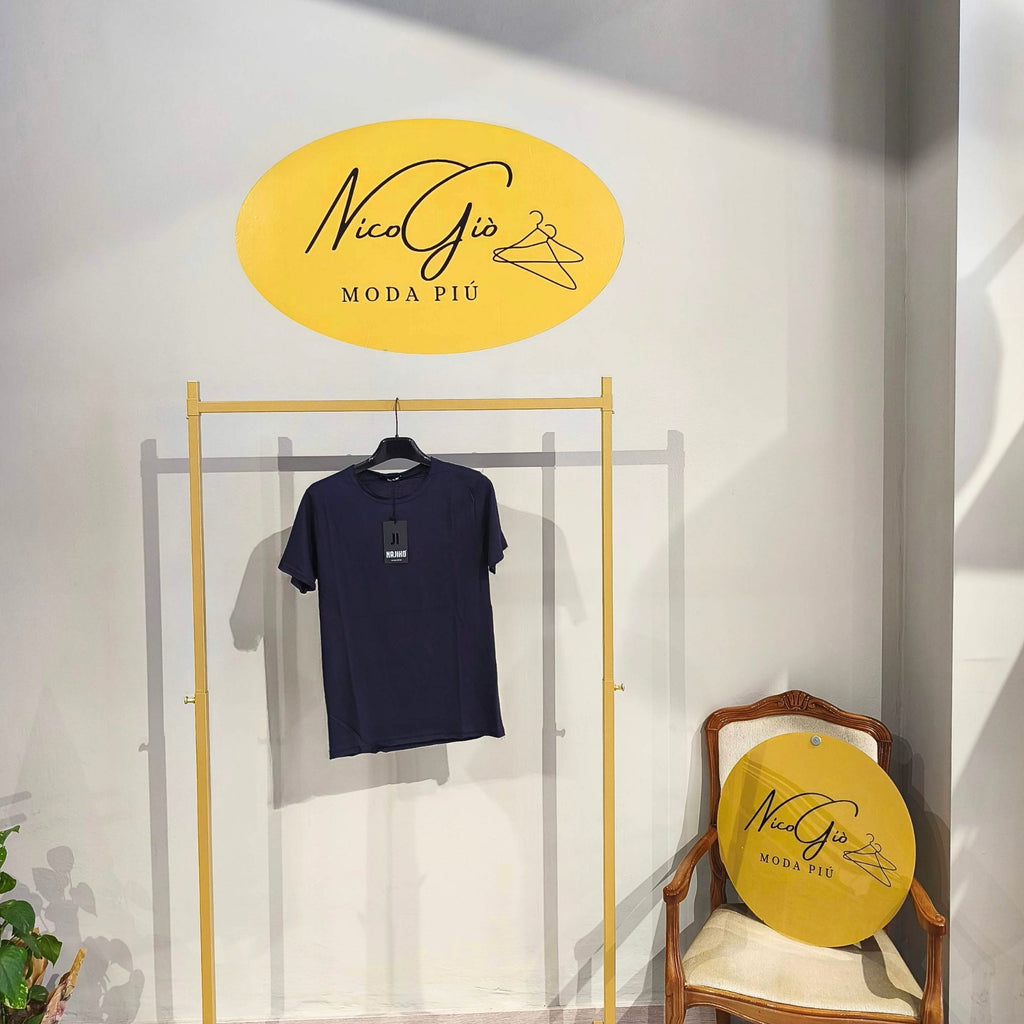 T-Shirt Najiko - Collo Taglio Vivo