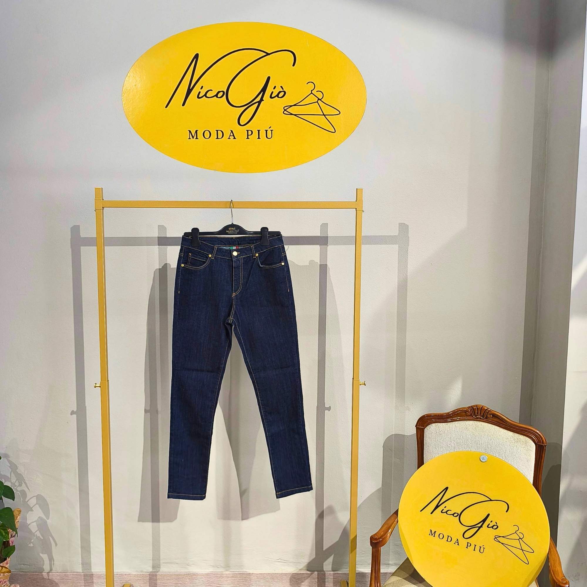 Jeans Lavaggio Scuro