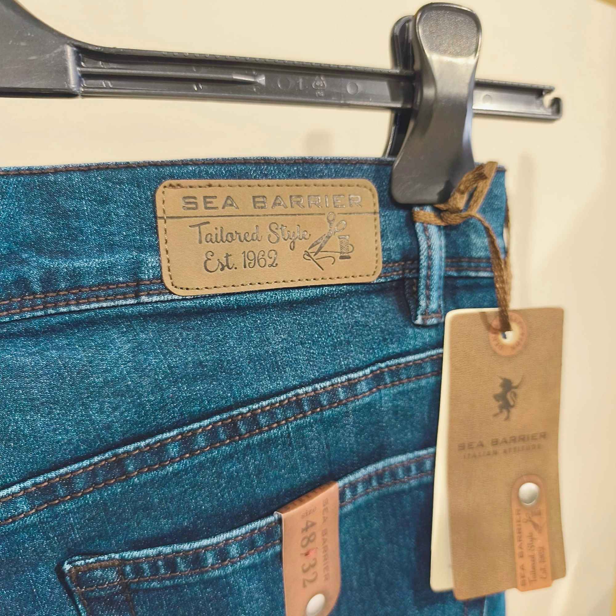 Jeans Sea Barrier